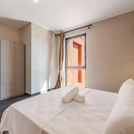 Galleria Roma Apartment *