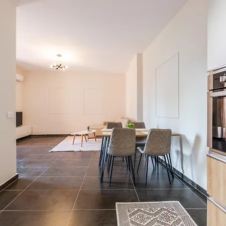 Galleria Roma Apartment Τίρανα